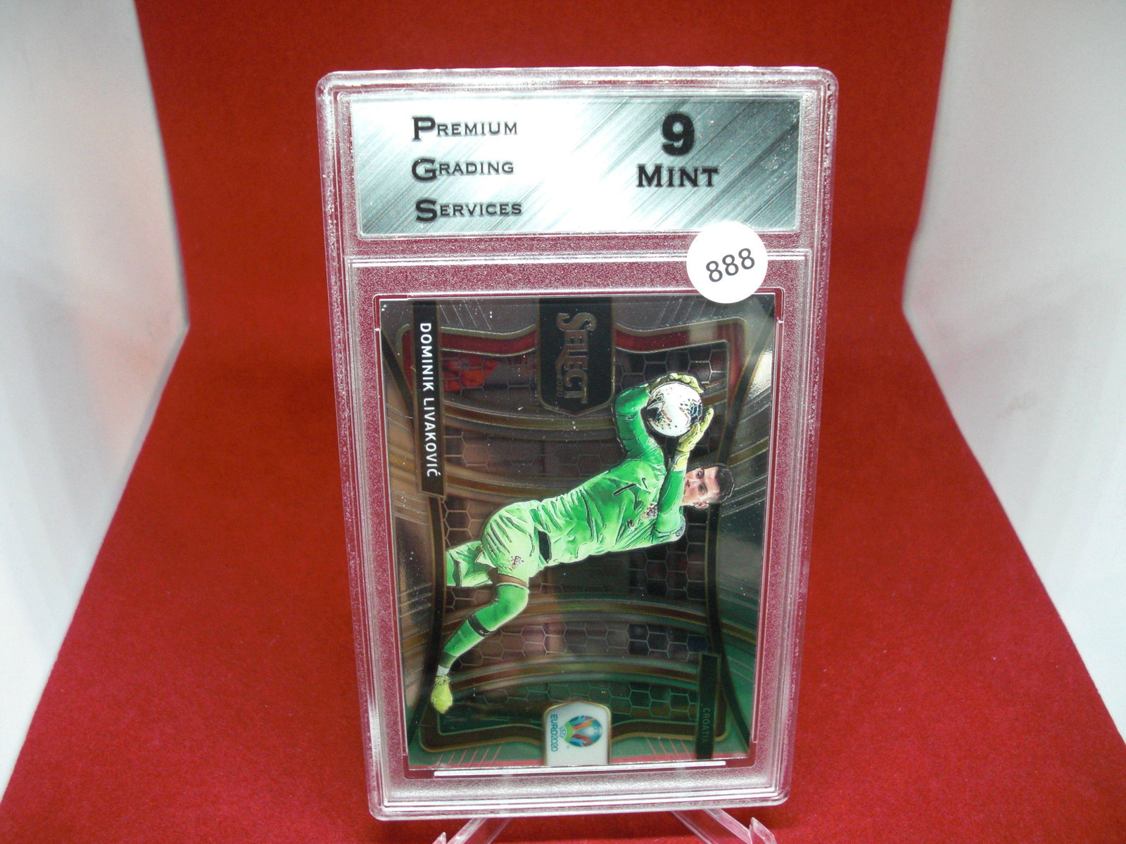 pgs graded dominik livakovic mint 9: nice graded card