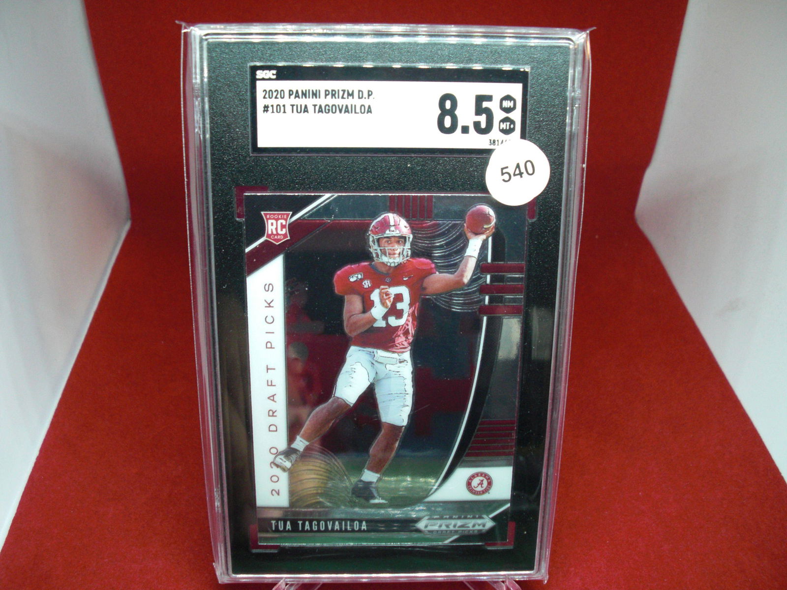 sgc graded tua tagovailoa rookie mint 8.5 (1 of 1)