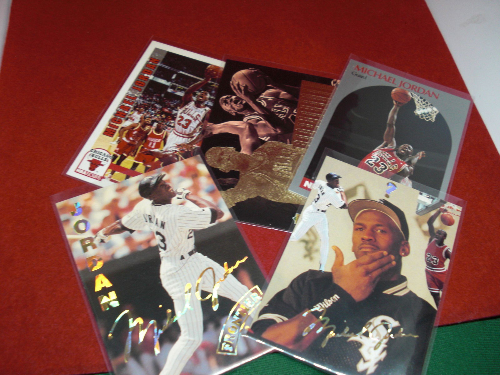 lot of 5 michael jordan cards (1 of 1)