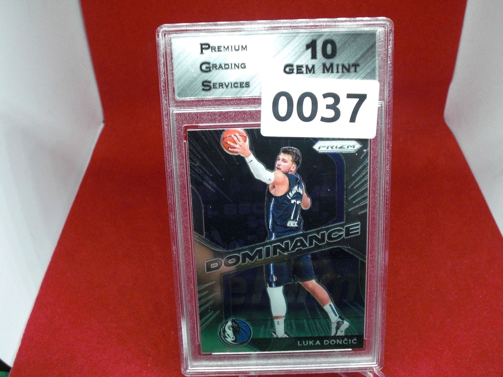pgs graded luka doncic mint 10 (1 of 1)