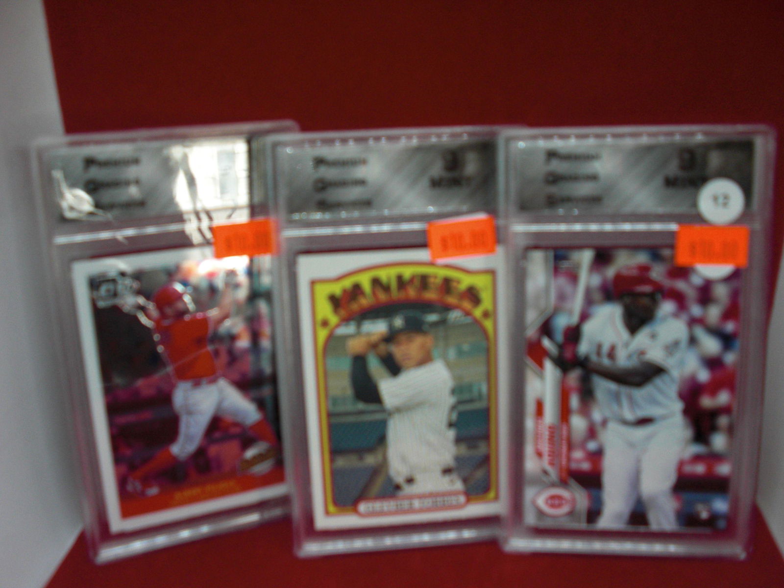 lot of 3 pgs 9 baseball cards (1 of 1)