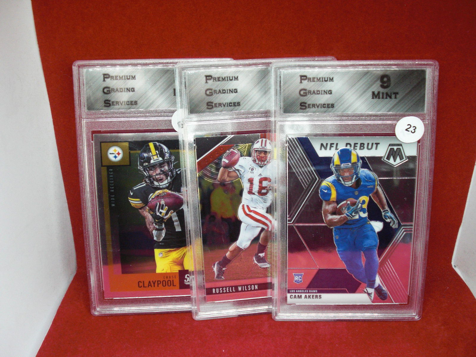 lot of 3 pgs 9 football cards (1 of 1)