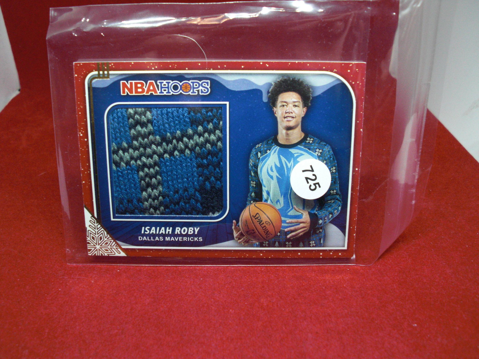 isaiah roby rookie sweater relic: isaiah roby rookie sweater relic