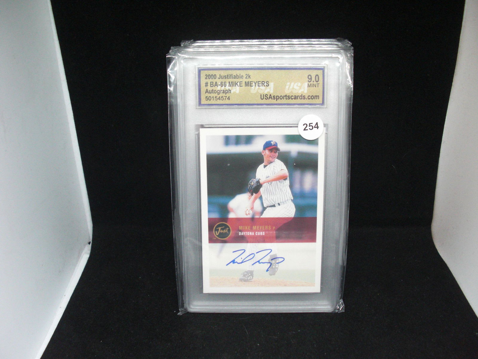 usa graded 9.0 mint mike myers auto (1 of 1)