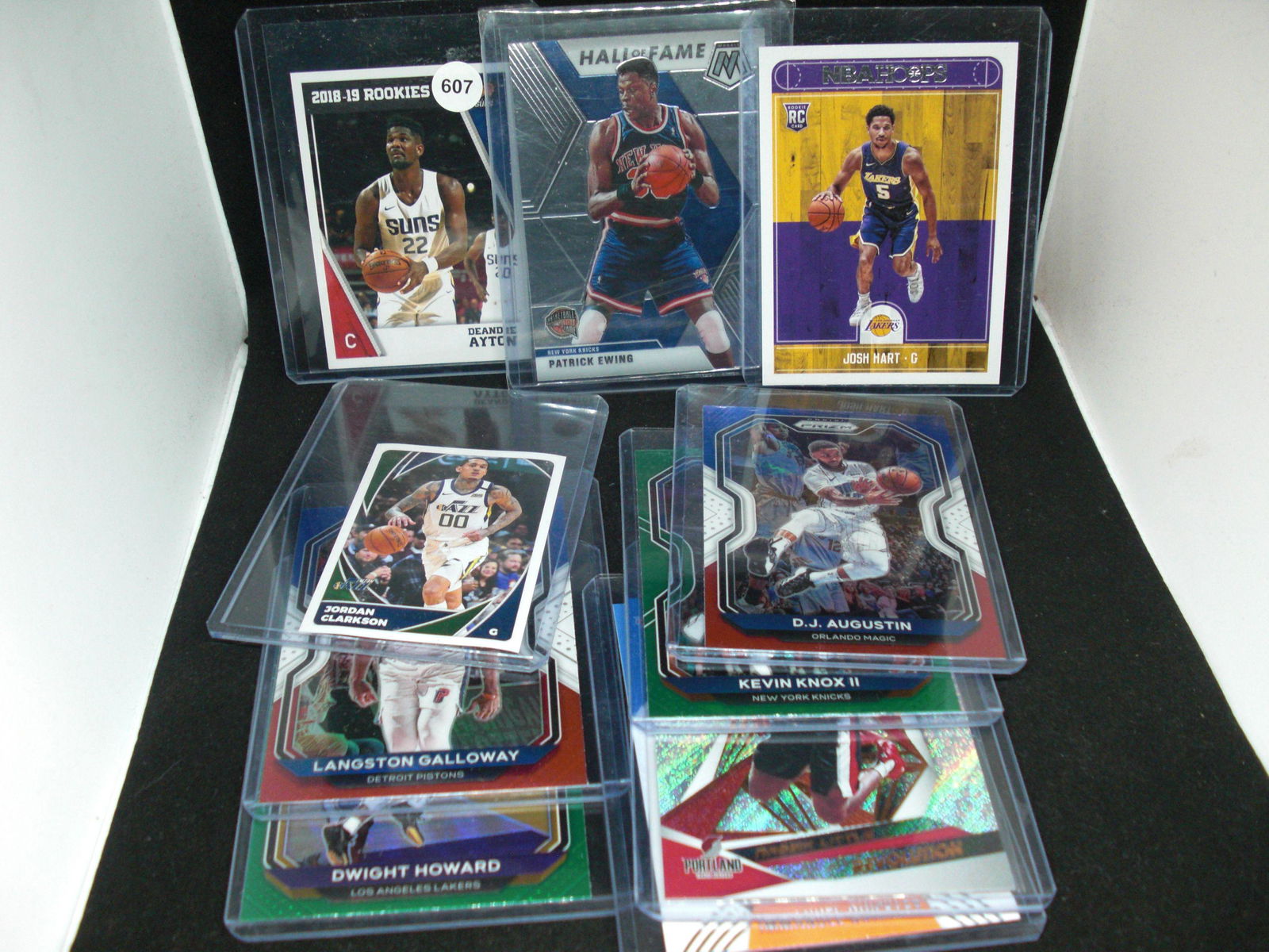 Lot of 10 basketball cards with DeAndre Ayton (1 of 1)