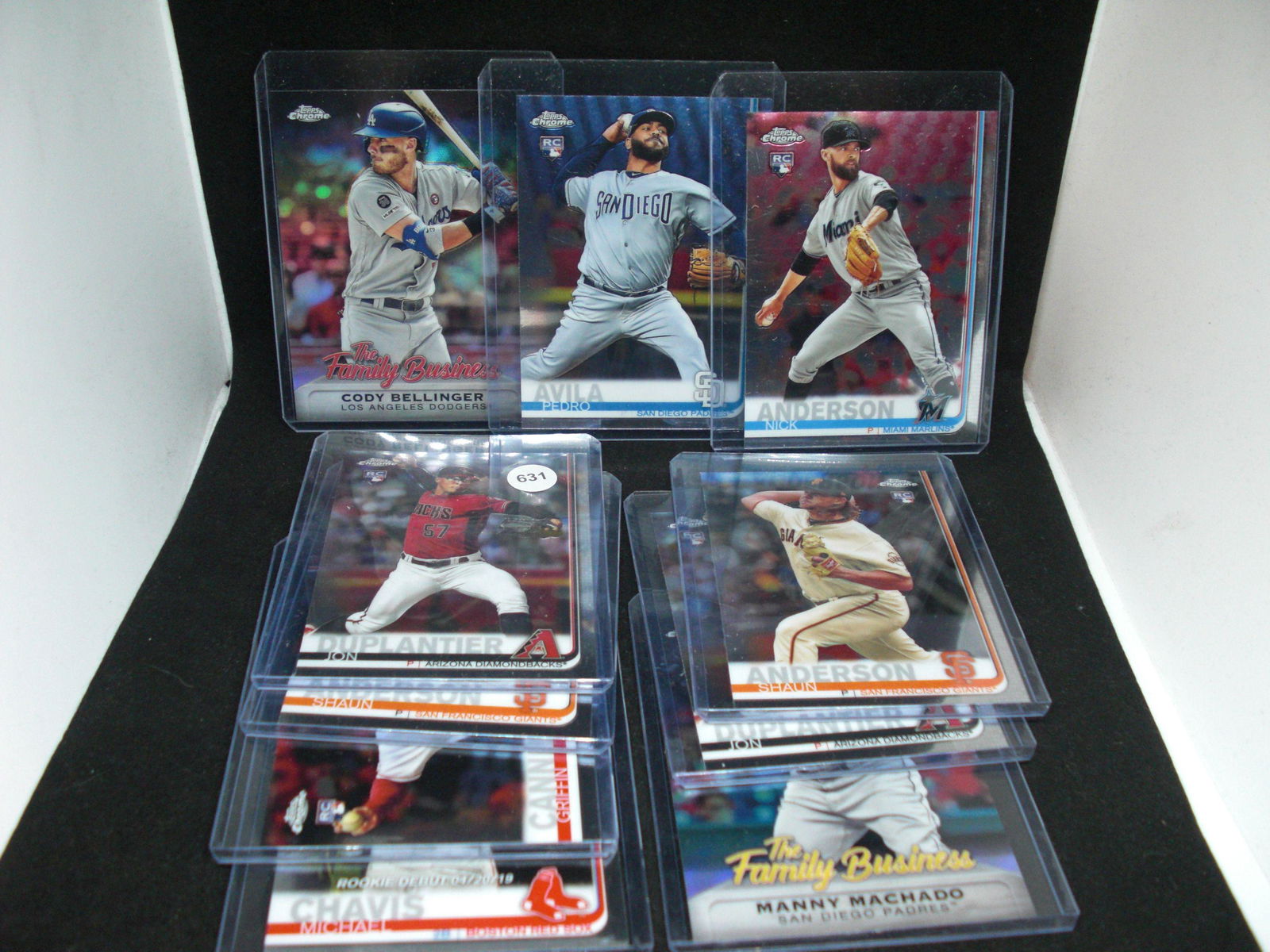 Lot of 10 baseball cards with Manny Machado (1 of 1)