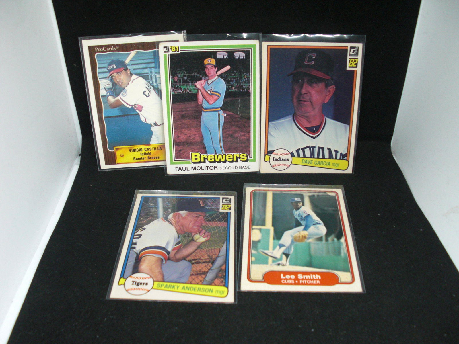 lot of 5 assorted baseball cards (1 of 1)