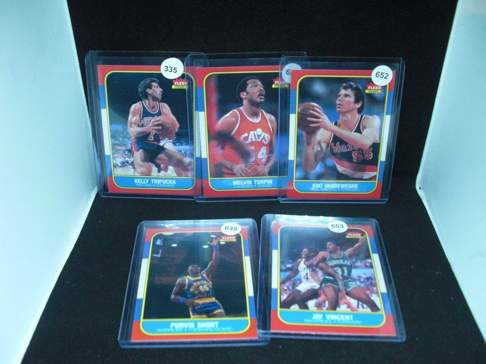 Five 1986 fleer basketball cards near mint (1 of 1)