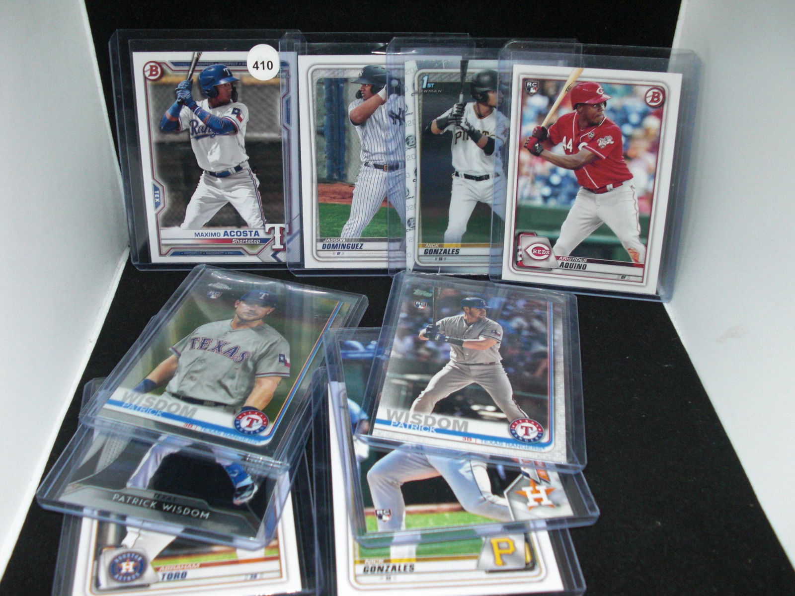 lot of 10 assorted baseball cards (1 of 1)
