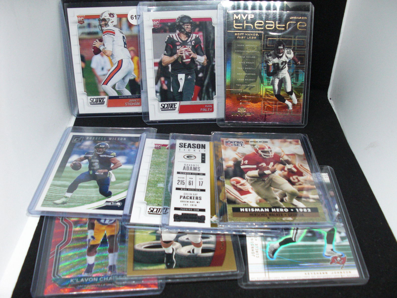 Lot of 10 football cards (1 of 1)