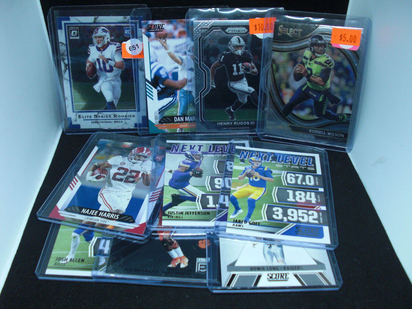 Lot of 10 football cards (1 of 1)