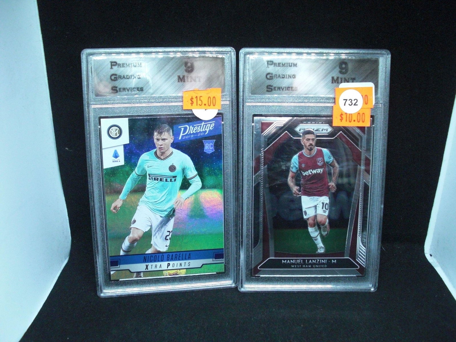 lot of 2 pgs 9 graded soccer cards (1 of 1)