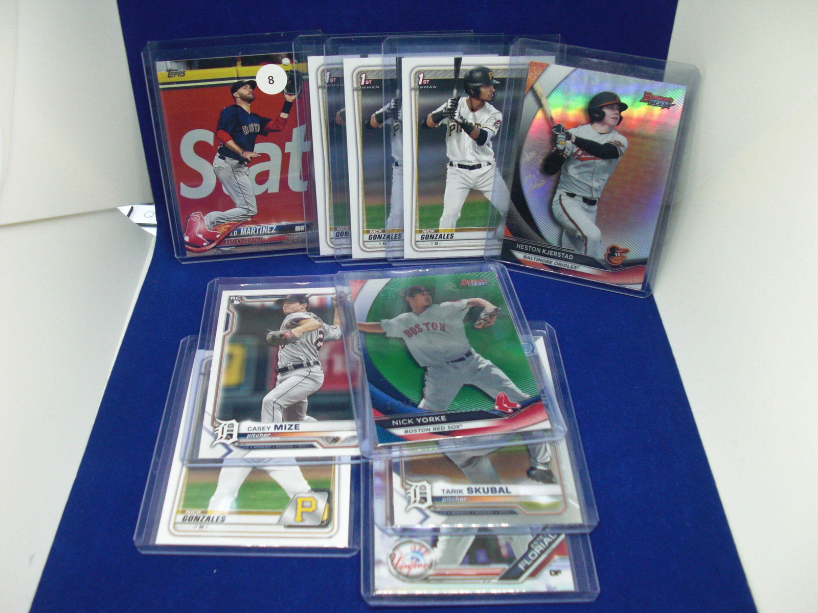 lot of 10 baseball cards (1 of 1)