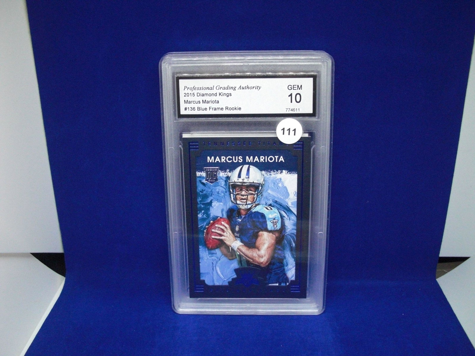 pga 10 marcus mariota gridiron kings rookie: graded sports card