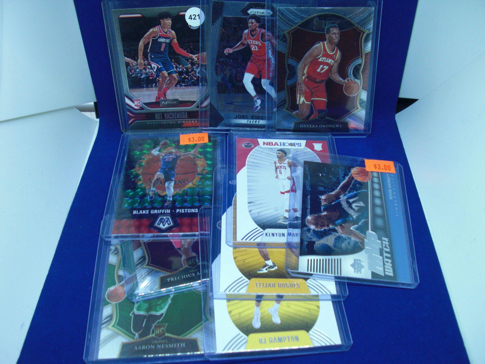 lot of 10 assorted basketball cards (1 of 1)