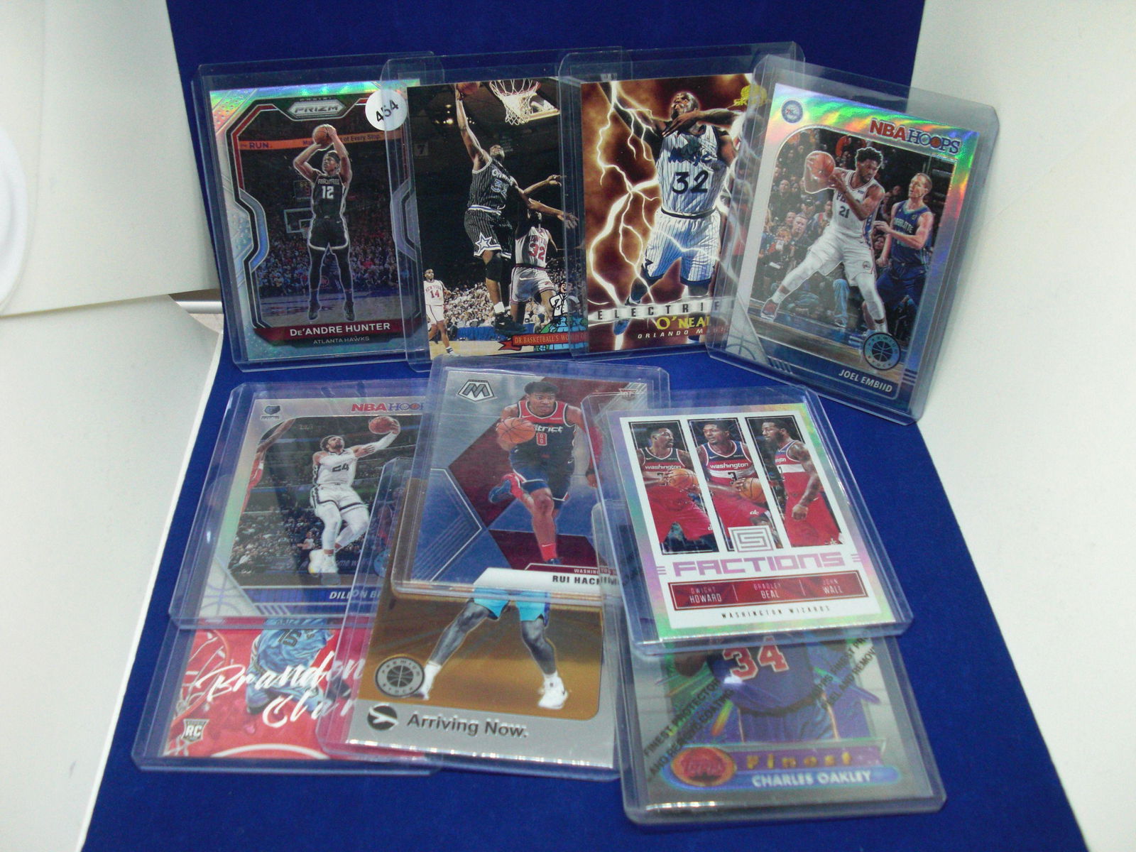 lot of 10 assorted basketball cards (1 of 1)