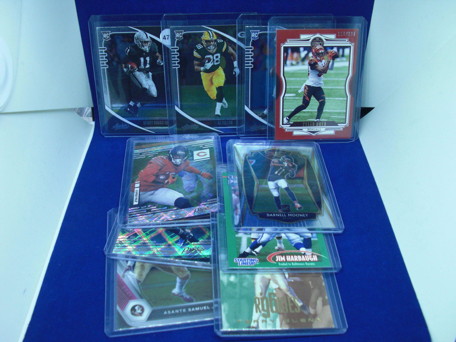 lot of 10 assorted football cards (1 of 1)