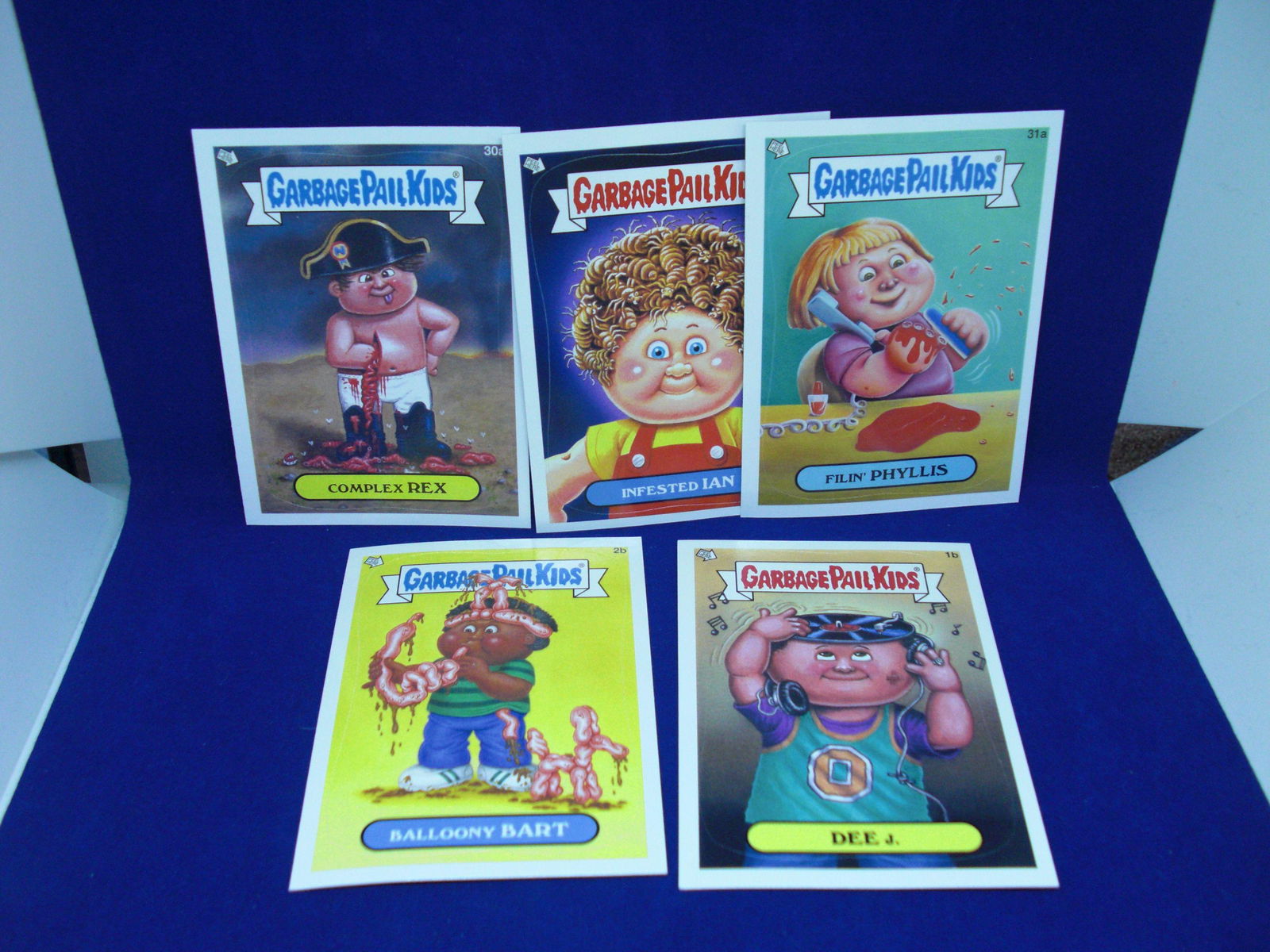 lot of 5 assorted garbage pail kids cards: lot of 5 assorted garbage pail kids cards