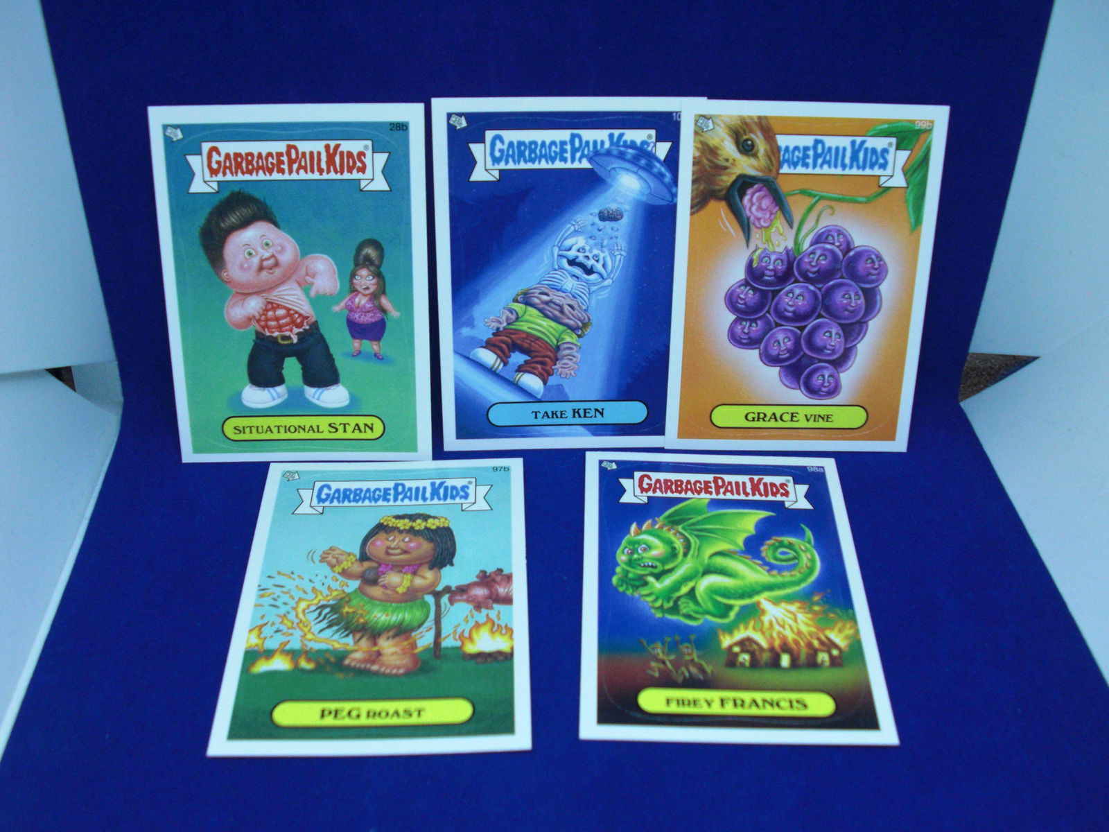 lot of 5 assorted garbage pail kids cards: lot of 5 assorted garbage pail kids cards