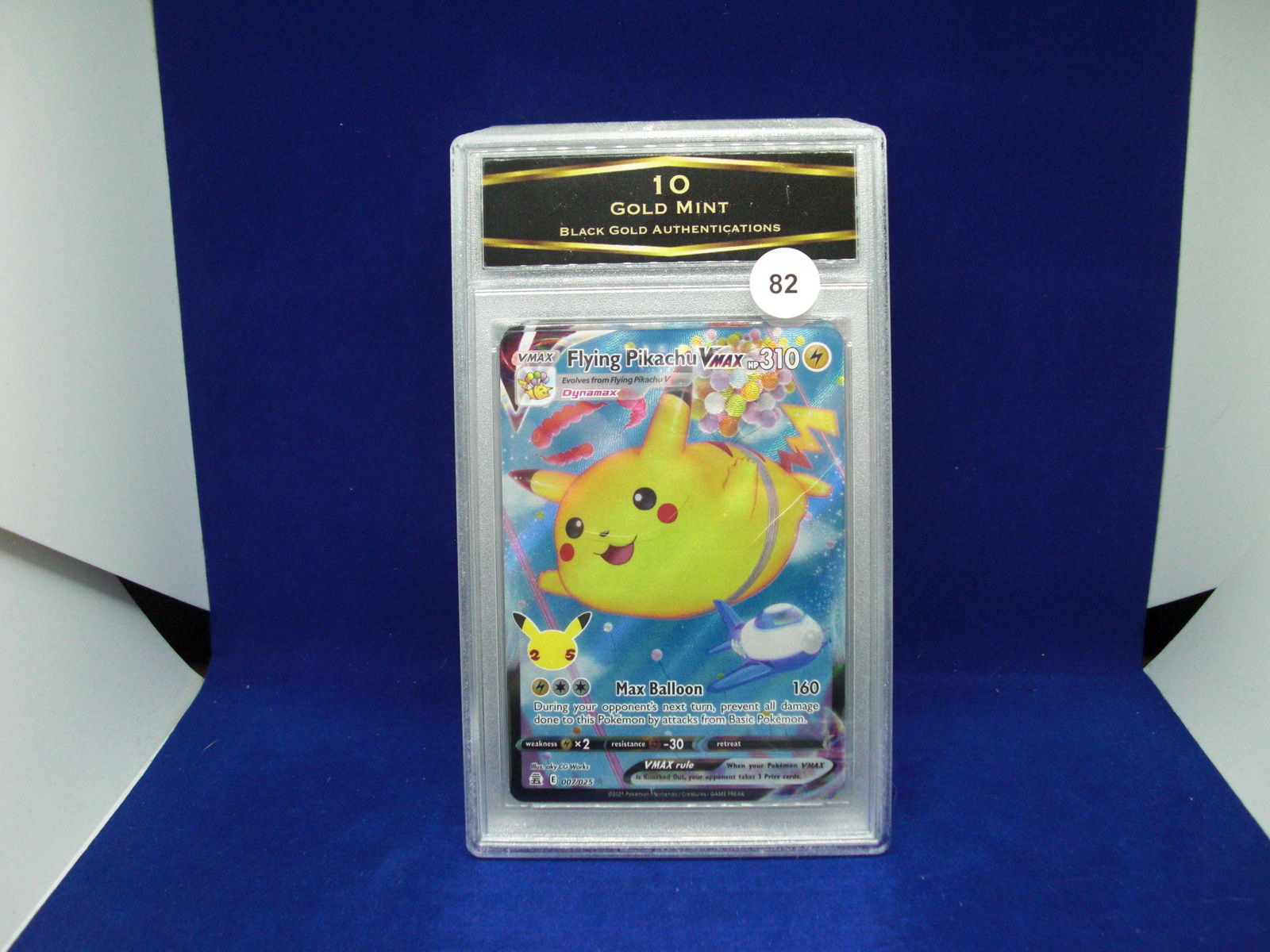 BGA 10 gold mint flying Pikachu vmax (1 of 1)