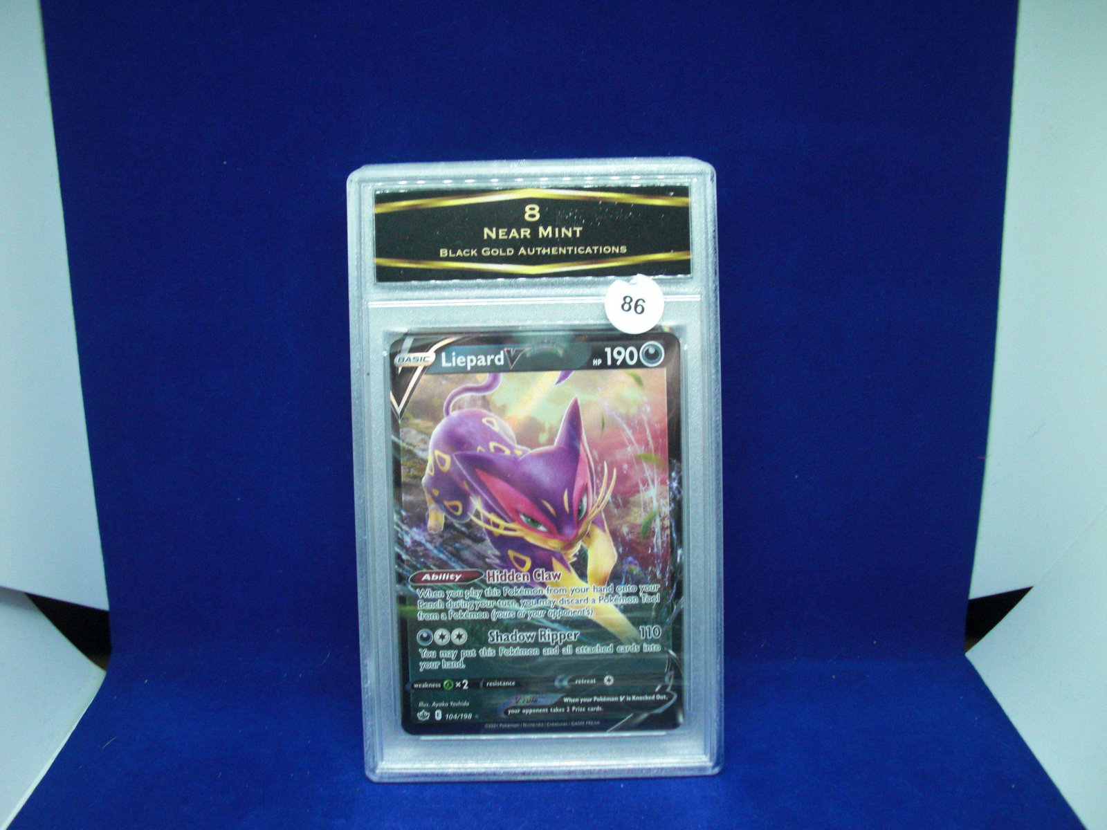 BGA 8 liepard v pokemon card (1 of 1)
