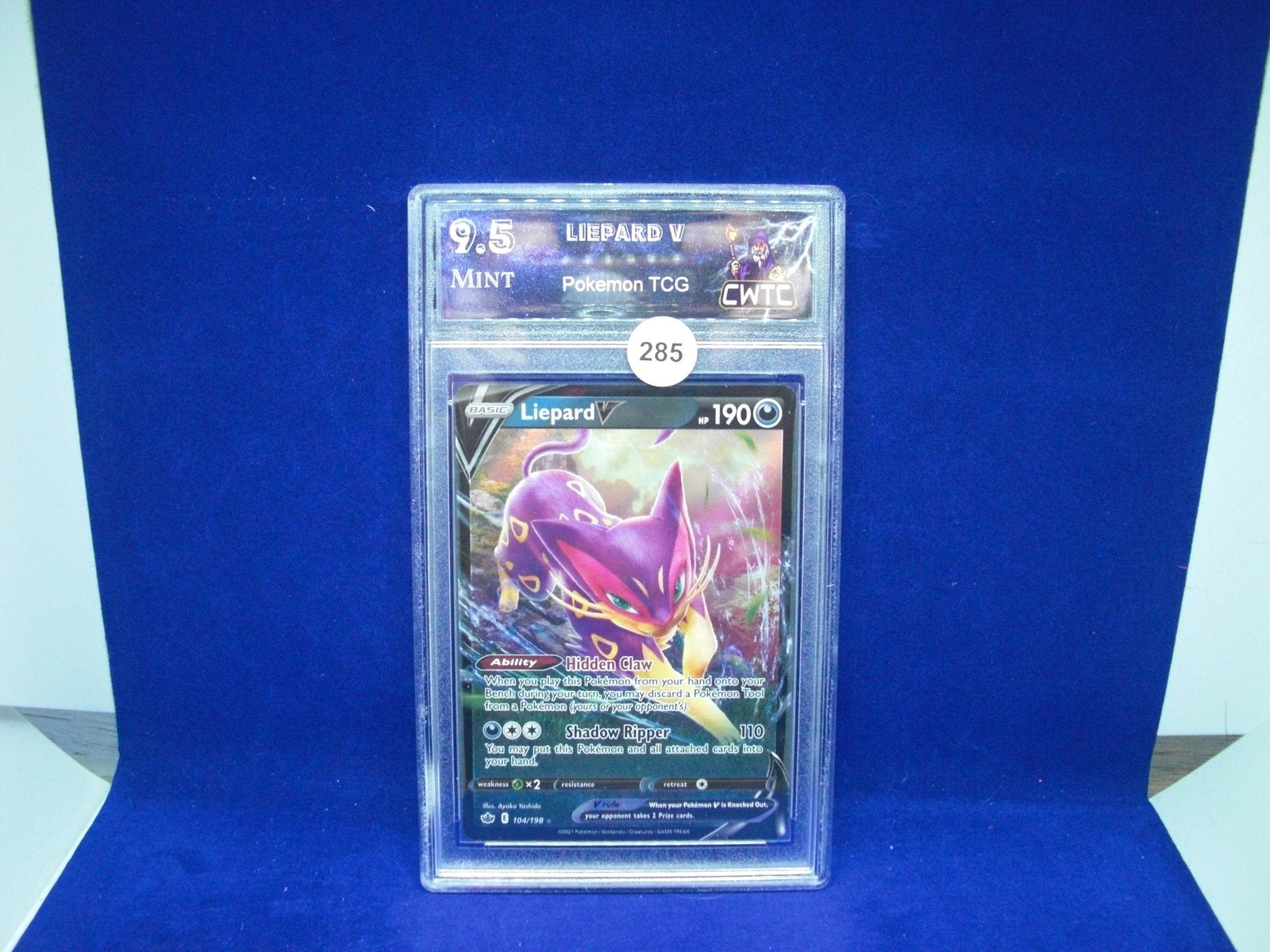 cwtc 9.5 liepard v pokemon card (1 of 1)