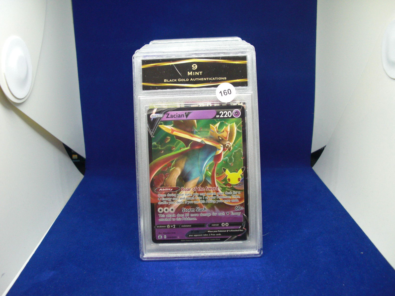 BGA 9 mint zacian v pokemon card (1 of 1)