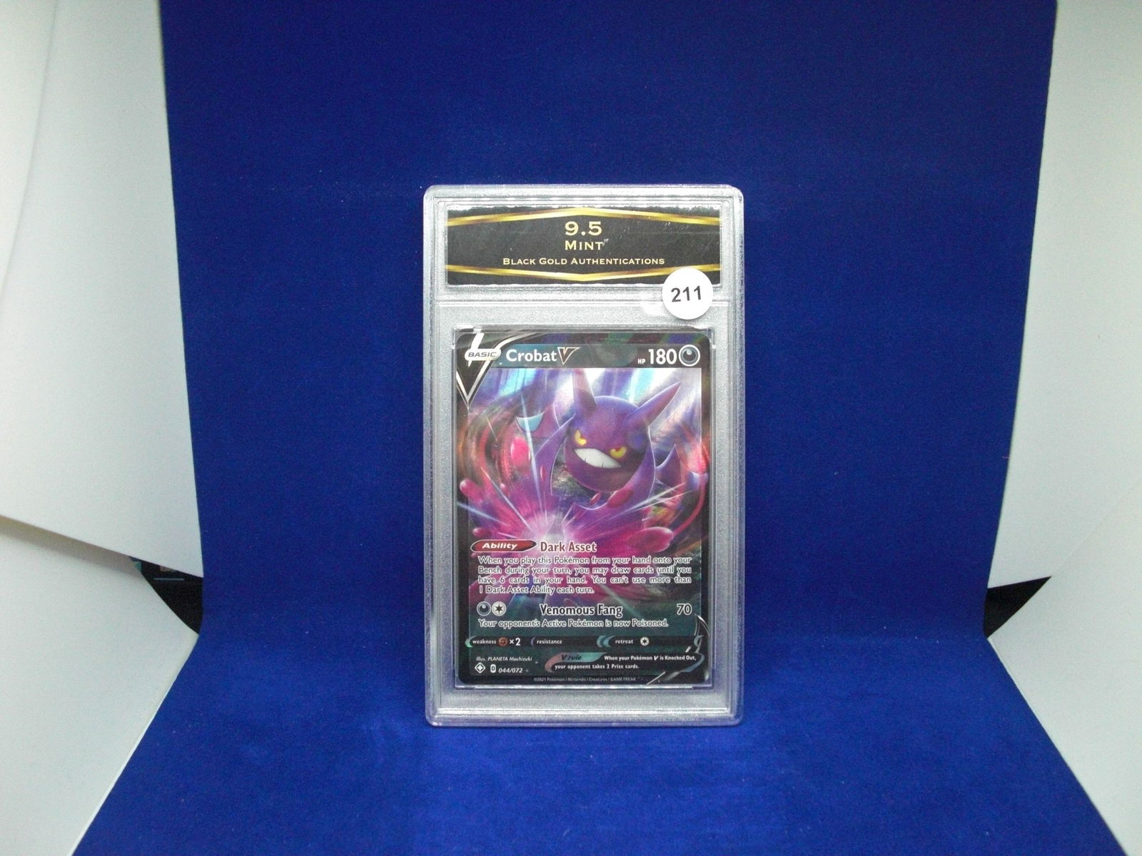 bga 9.5 mint crobat v pokemon (1 of 1)