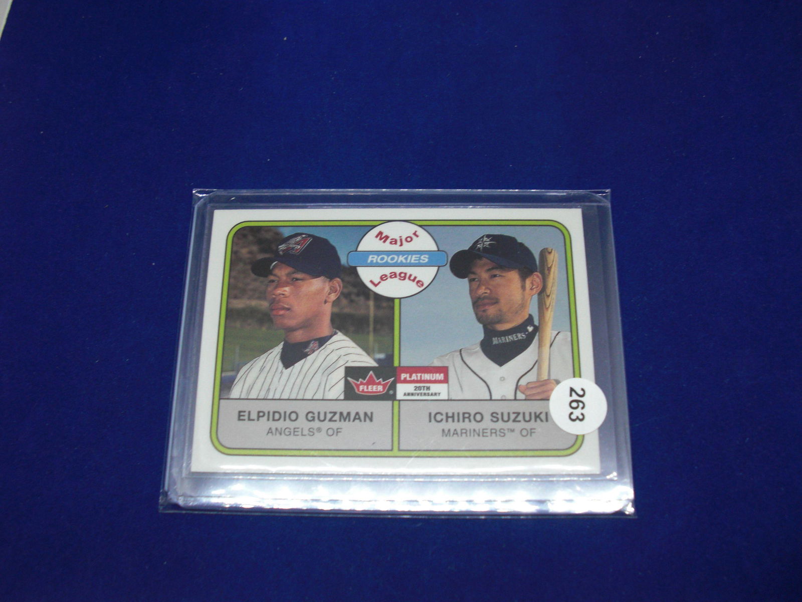 Ichiro Suzuki fleer platinum rookie card (1 of 1)