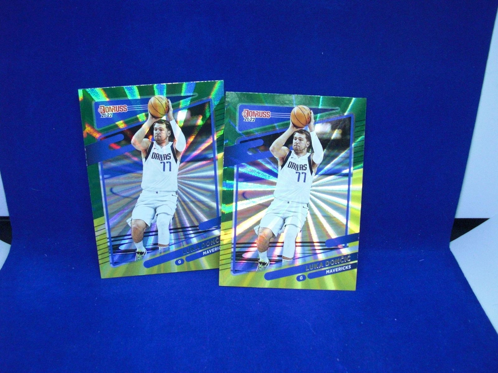 luka doncic lot of 2 green/yellow laser parallels (1 of 1)