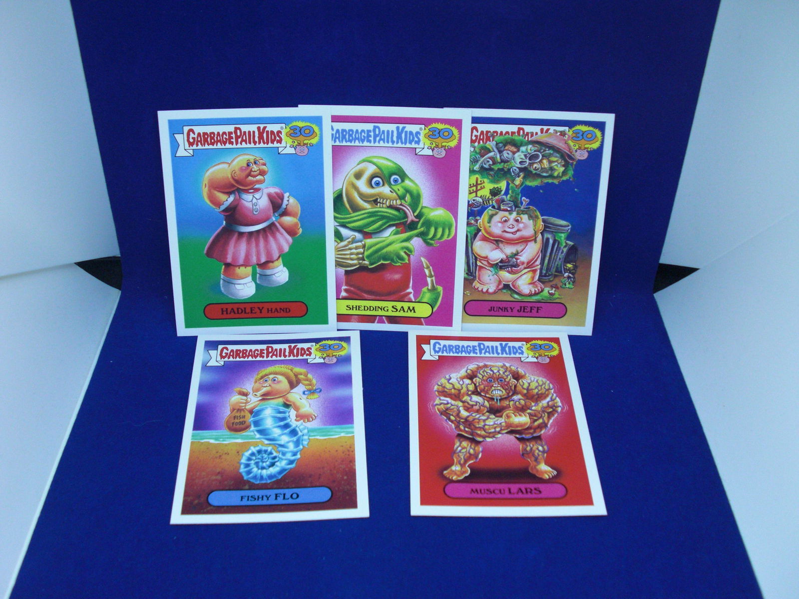 lot of 5 assorted garbage pail kids cards: lot of 5 assorted garbage pail kids cards