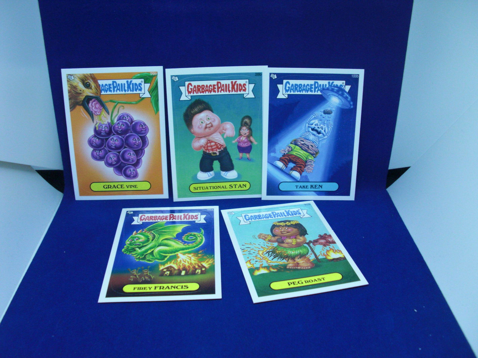 lot of 5 assorted garbage pail kids cards: lot of 5 assorted garbage pail kids cards