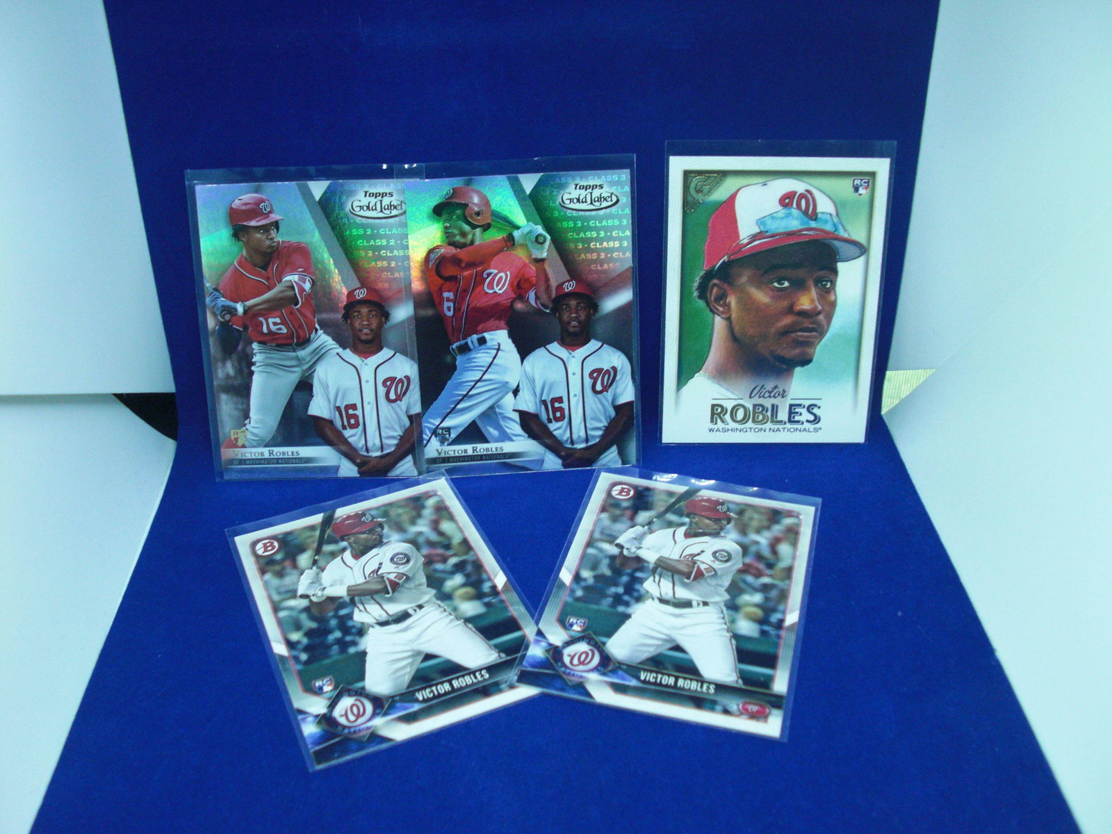 lot of 5 victor robles cards with rcs: lot of 5 victor robles cards with rcs