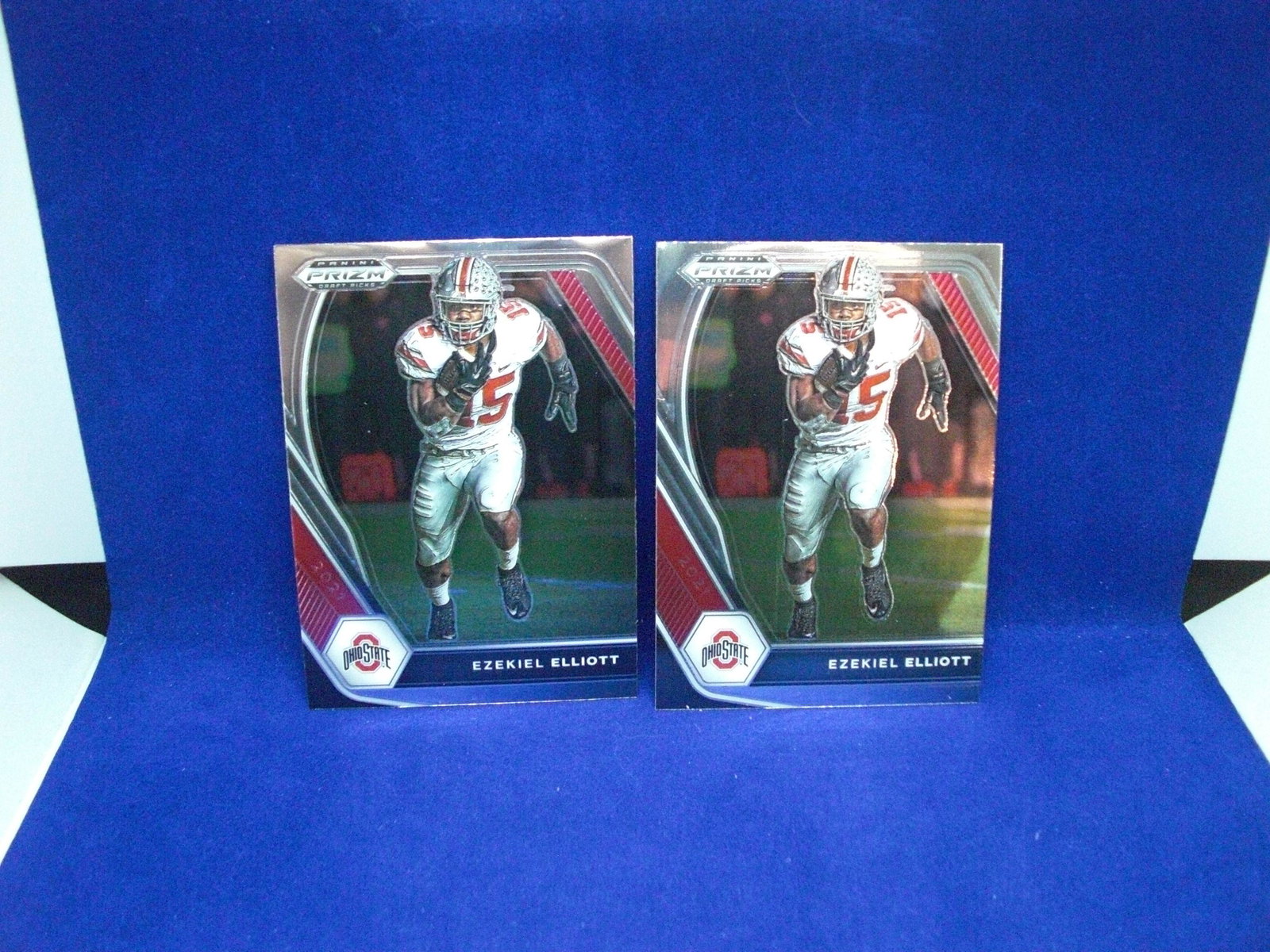 lot of 2 zeke elliot prizm dp: lot of 2 zeke elliot prizm dp