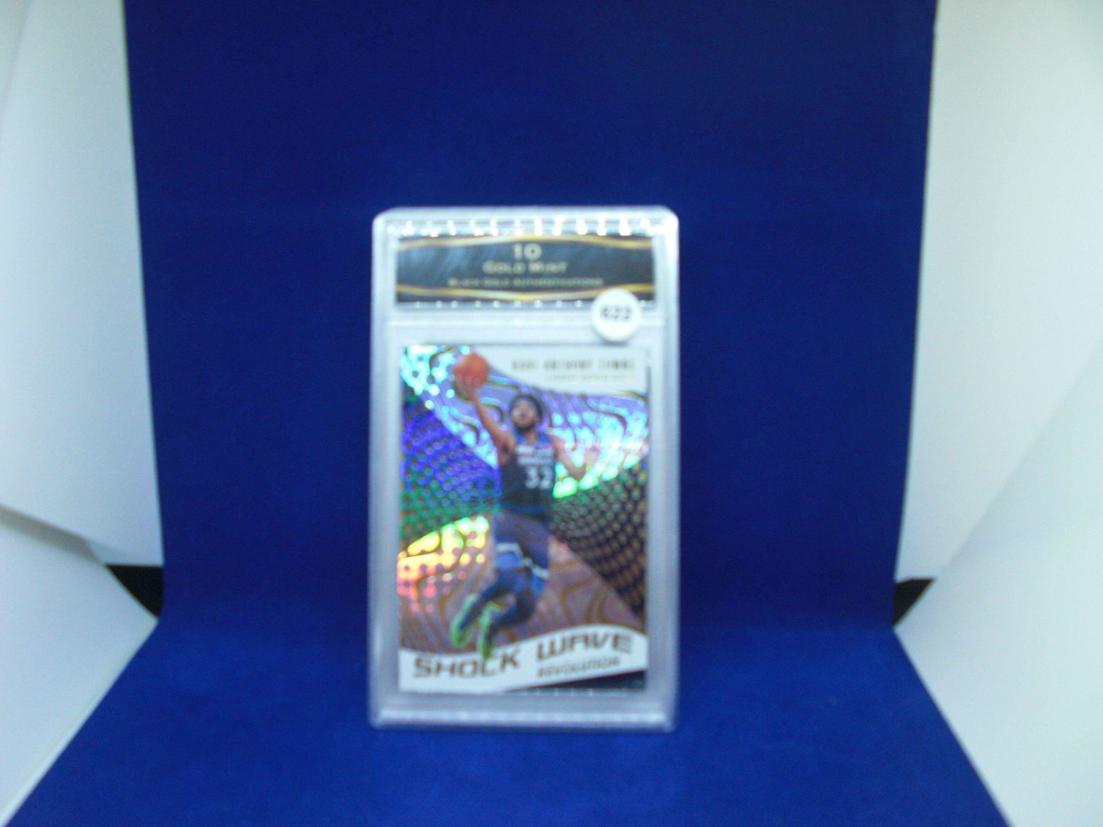 BGA graded 10 gold mint karl anthony towns shock wave (1 of 1)