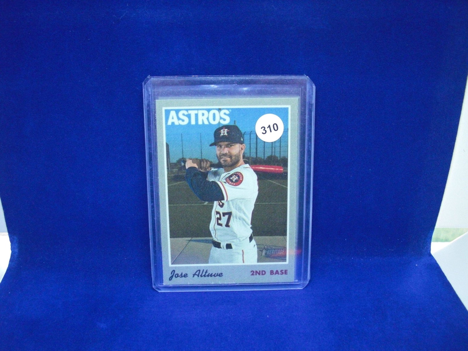 jose altuve topps heritage cloth sticker: jose altuve topps heritage cloth sticker