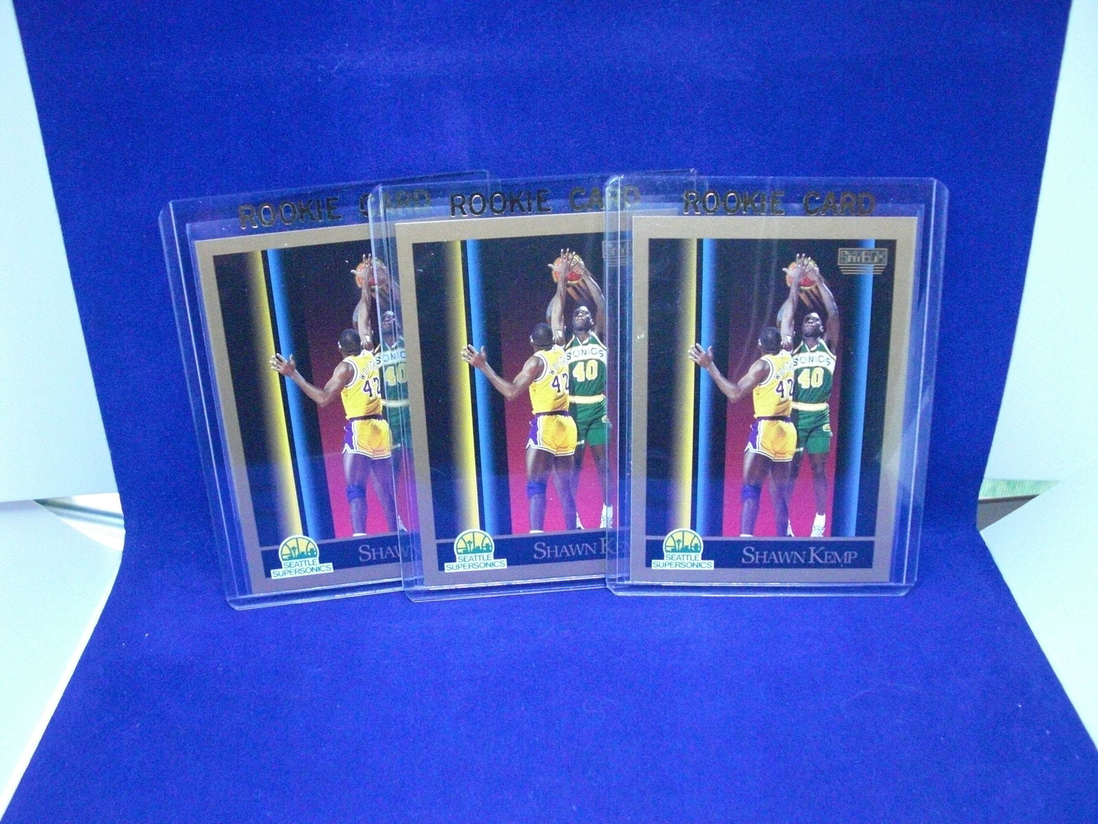lot of 3 shawn kemp cards: lot of 3 shawn kemp cards