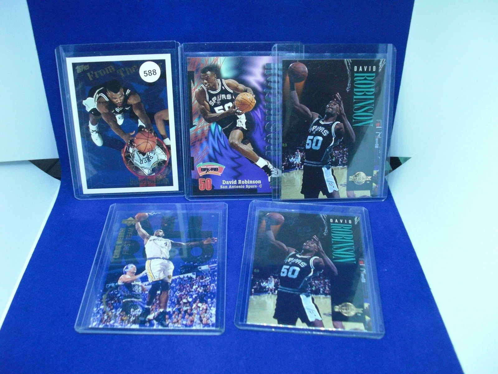 lot of 5 basketball cards with david robinson: lot of 5 basketball cards with david robinson