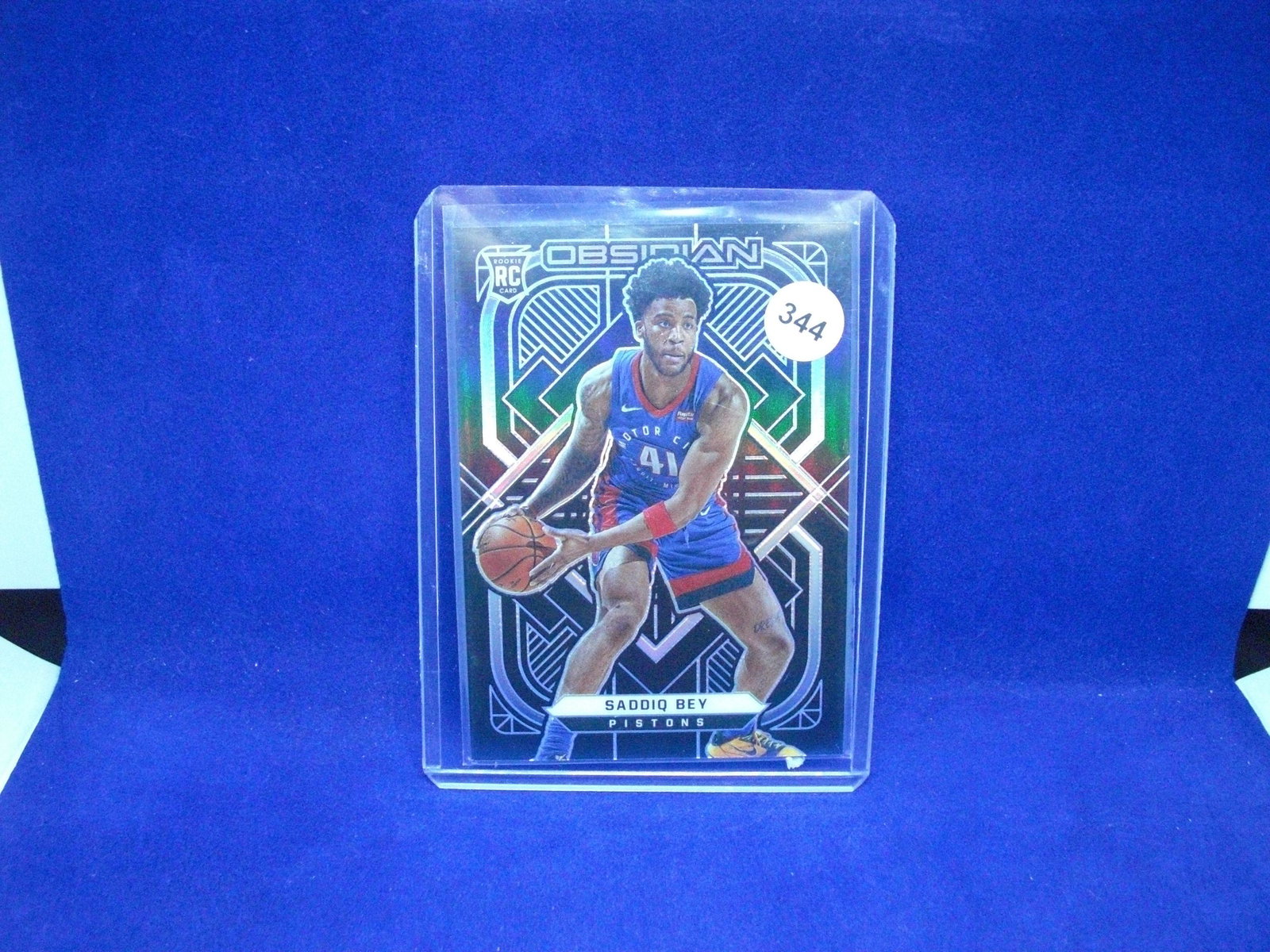 saddiq bey rookie obsidian: in top loader