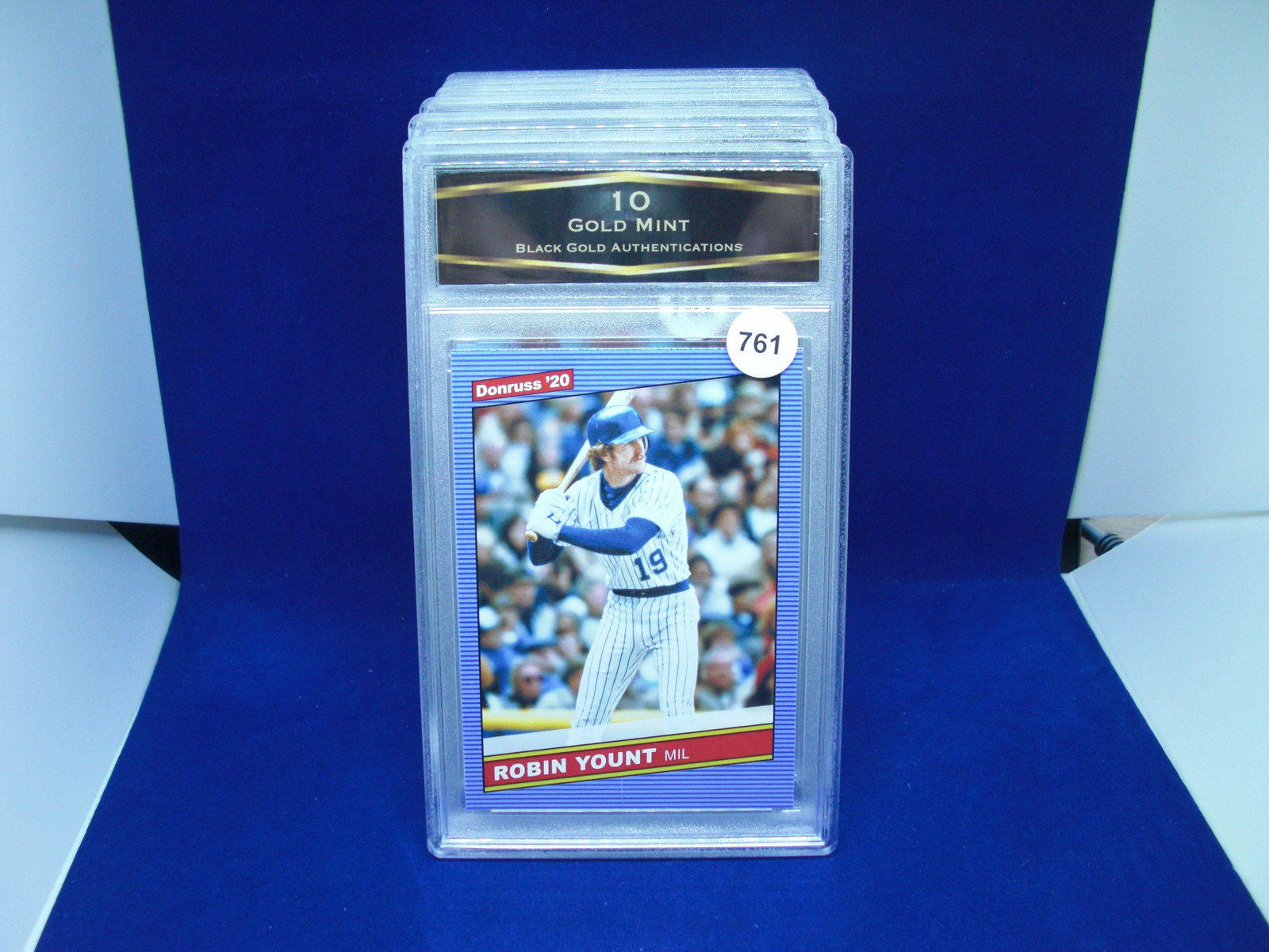 bga graded robin yount mint 10: nice graded card