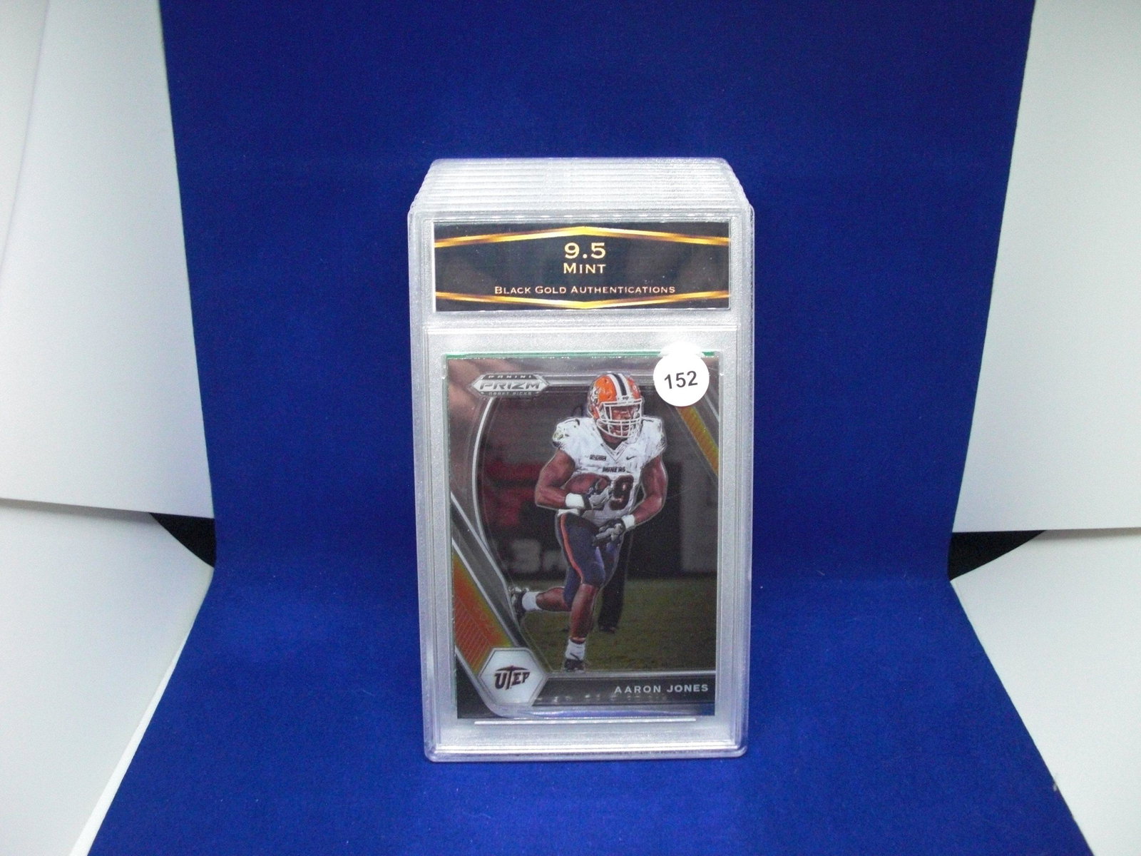 bga graded mint 9.5 aaron jones: nice graded card