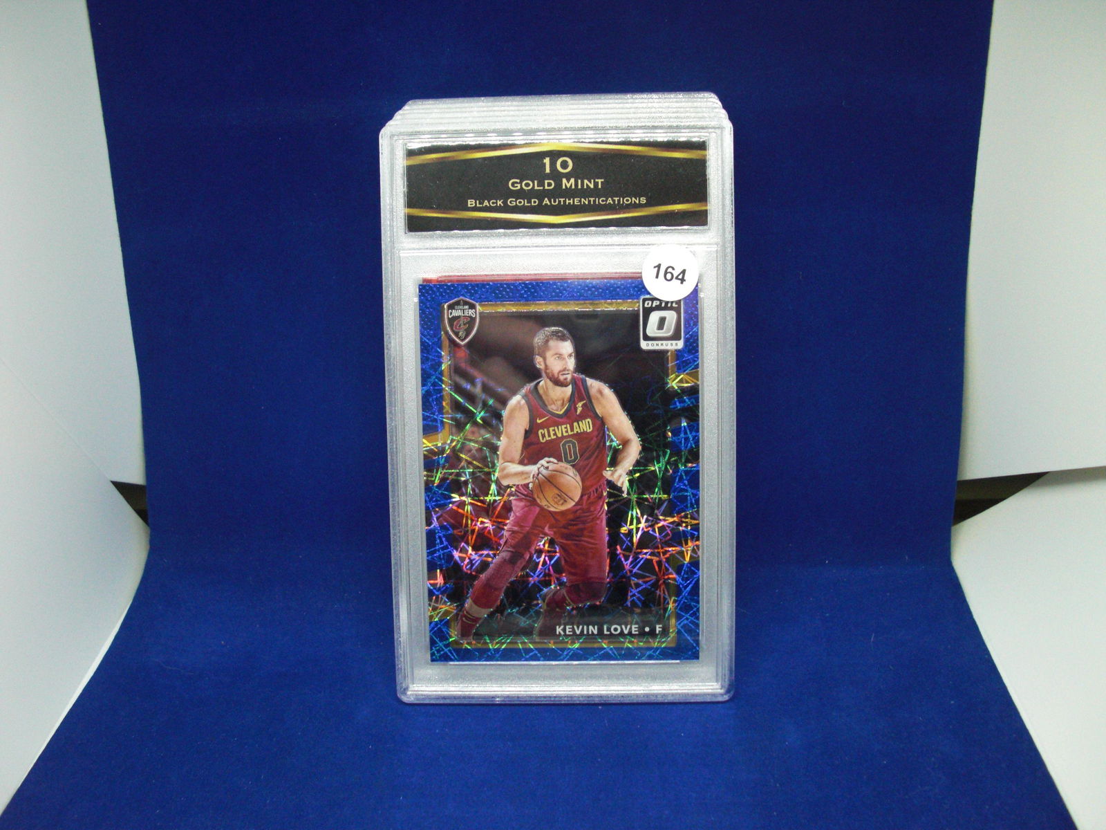 bga graded kevin love blue mint 10: nice graded card