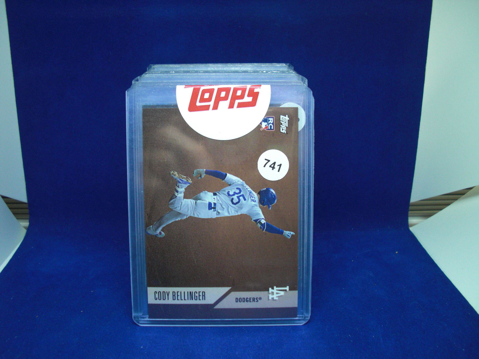 cody bellinger rookie: in top loader