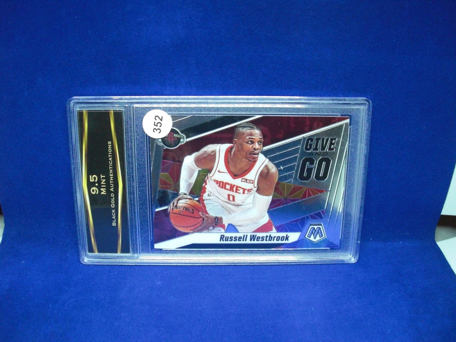 bga graded mint 9.5 russell westbrook: nice graded card