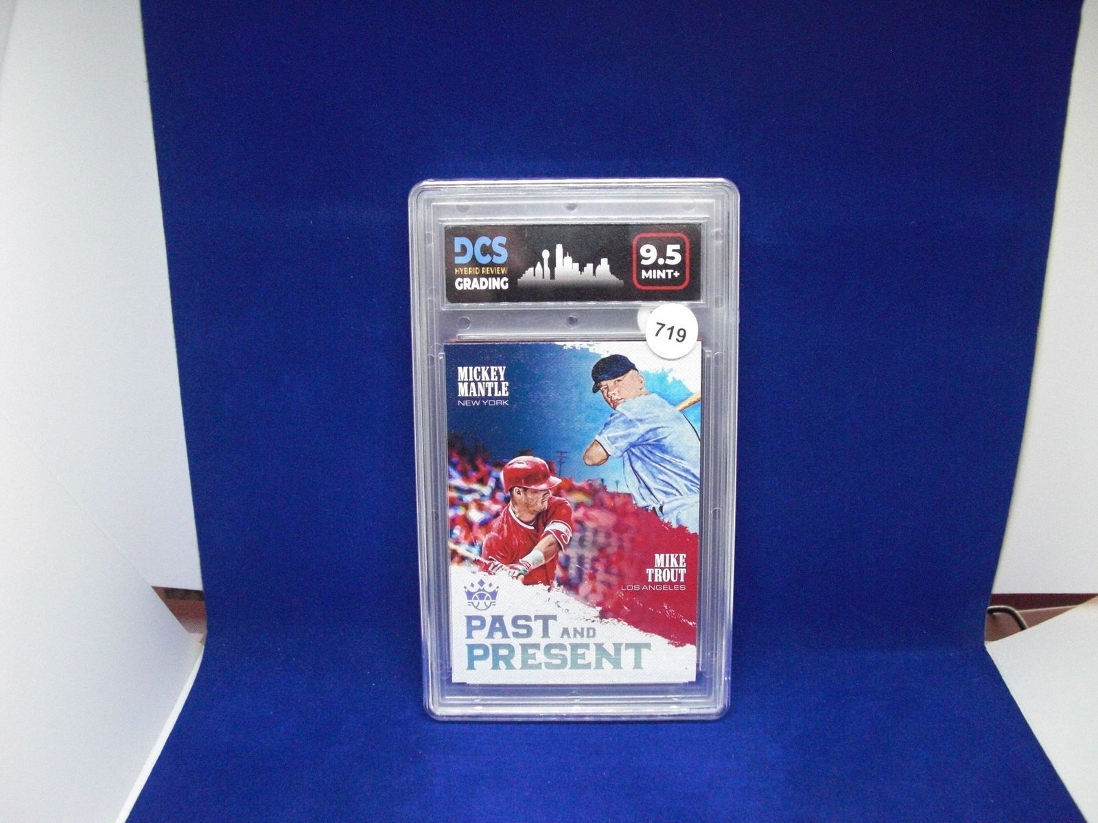 dcs graded mint 9.5 mickey mantle/mike trout (1 of 1)