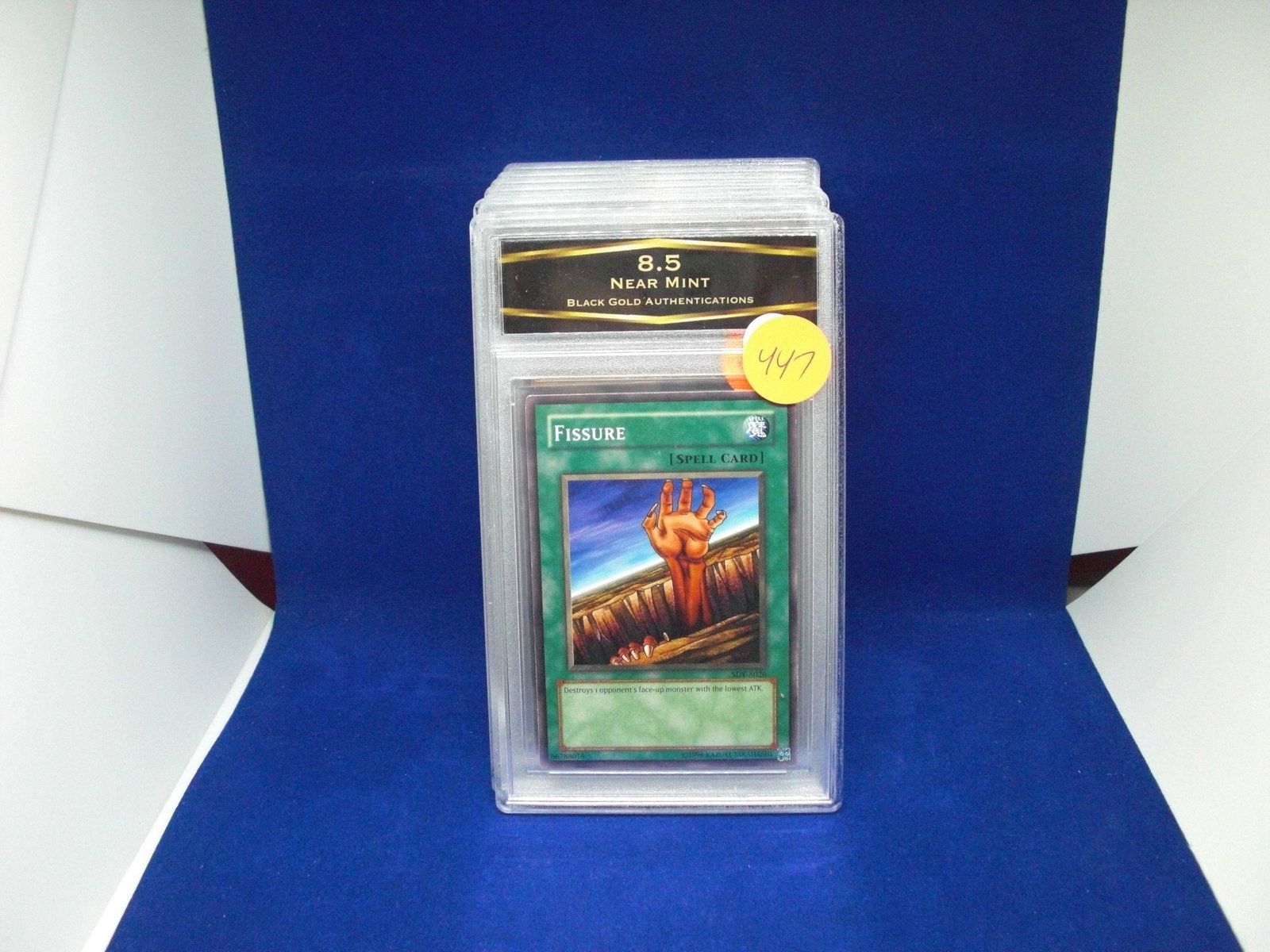 bga graded yu-gi-oh mint 8.5 fissure: nice graded card