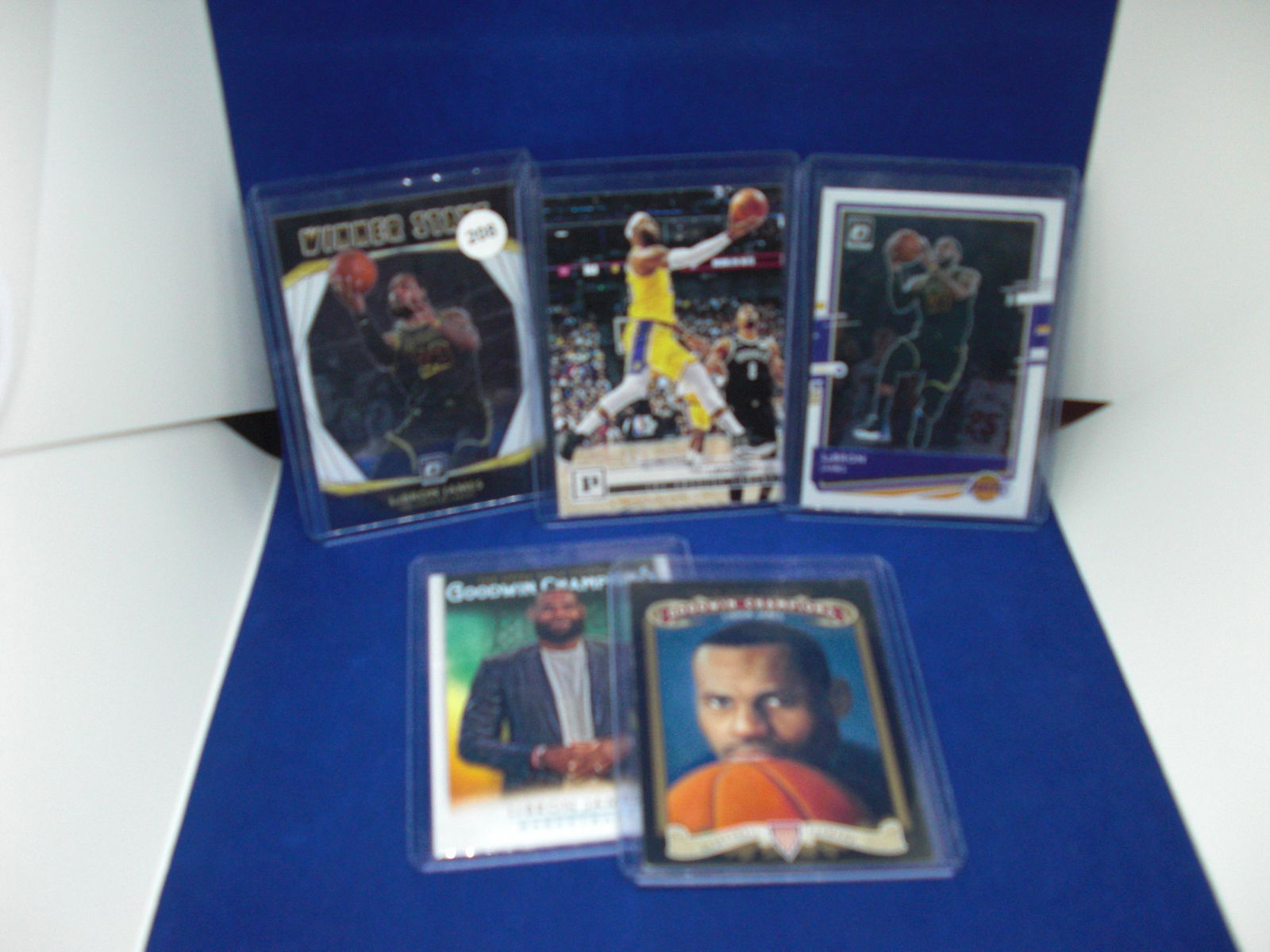 lot of 5 lebron james cards (1 of 1)