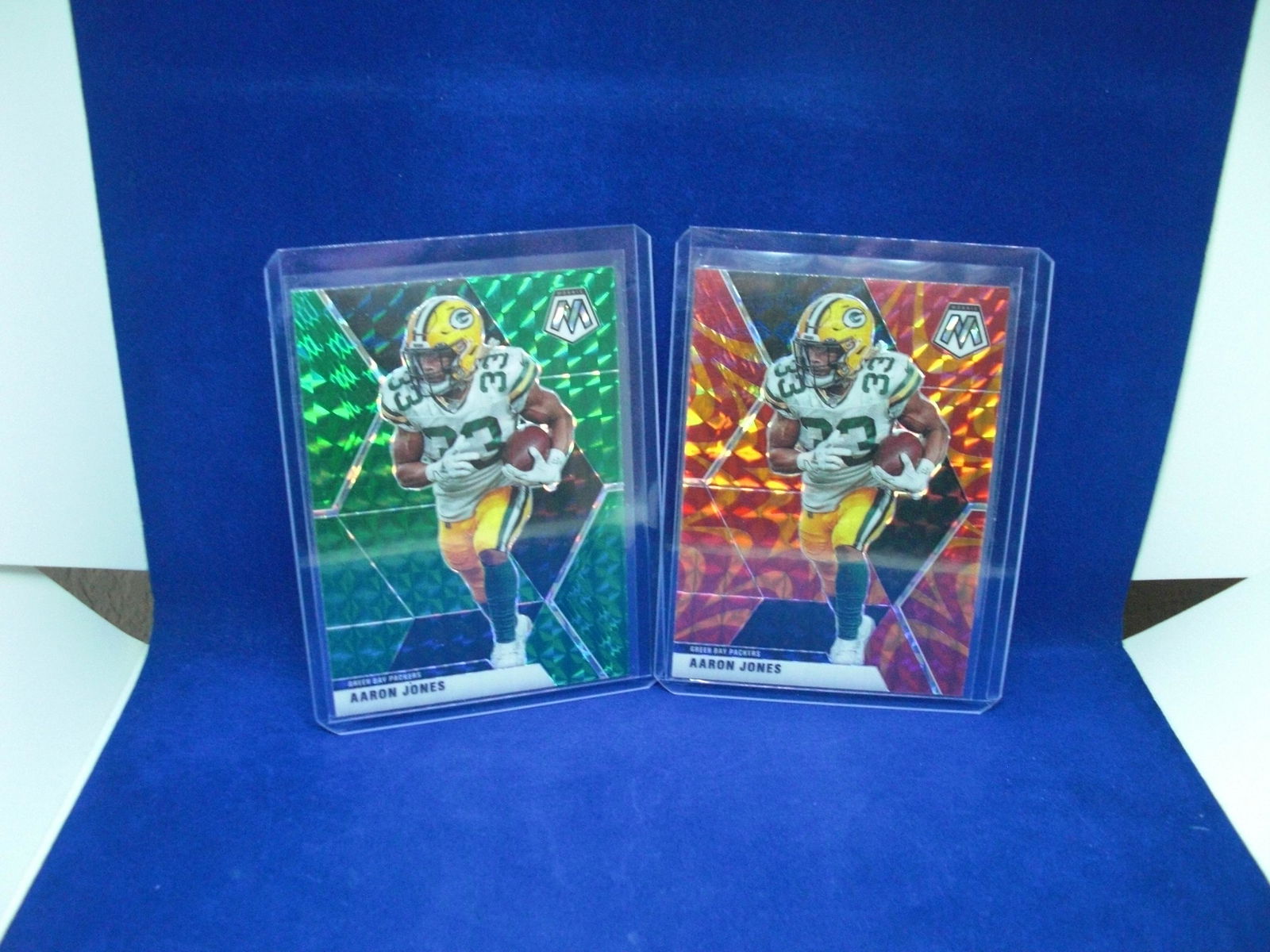lot of 2 aaron jones colored cards (1 of 1)