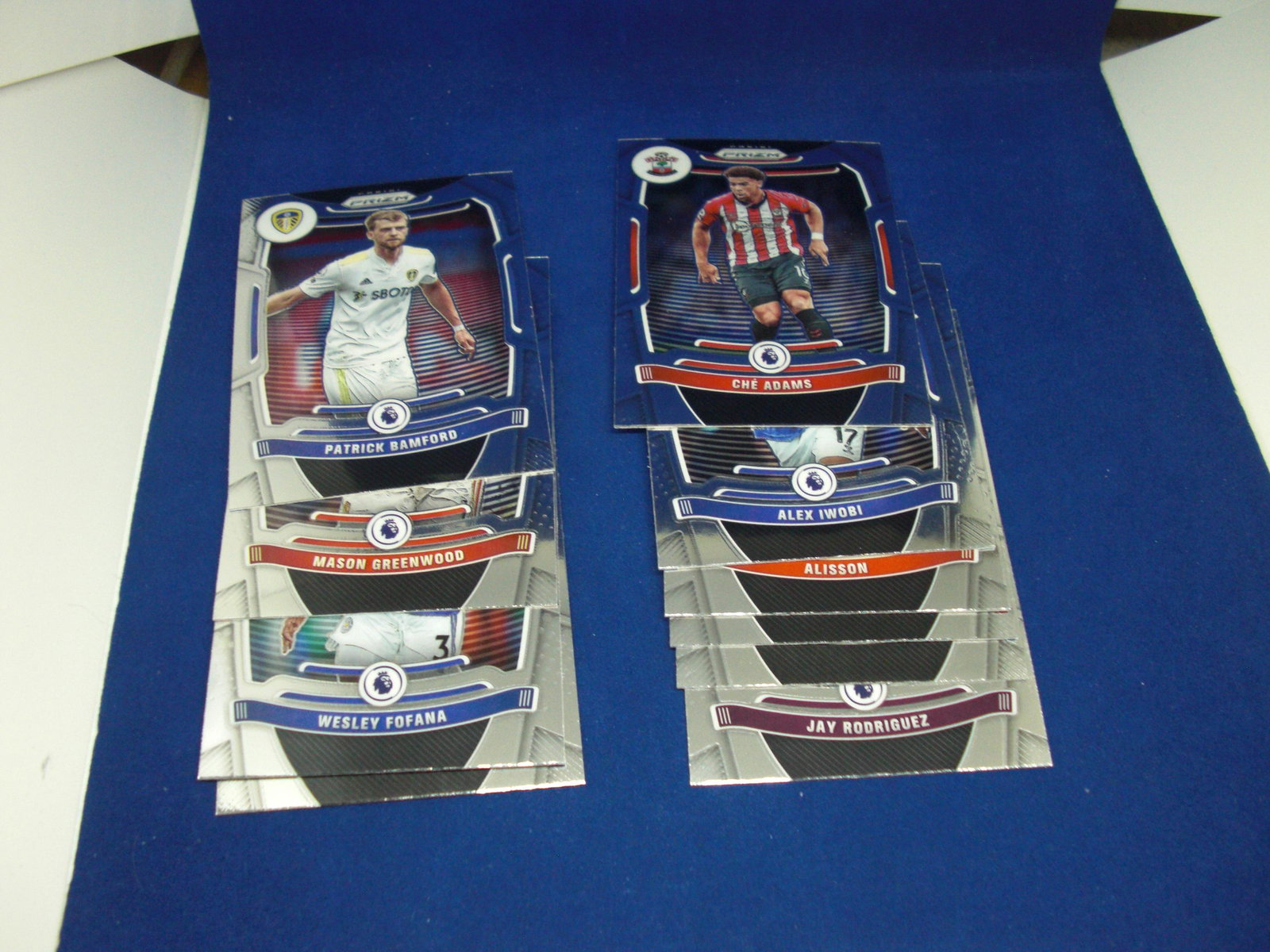 lot of 10 soccer cards: soccer lot