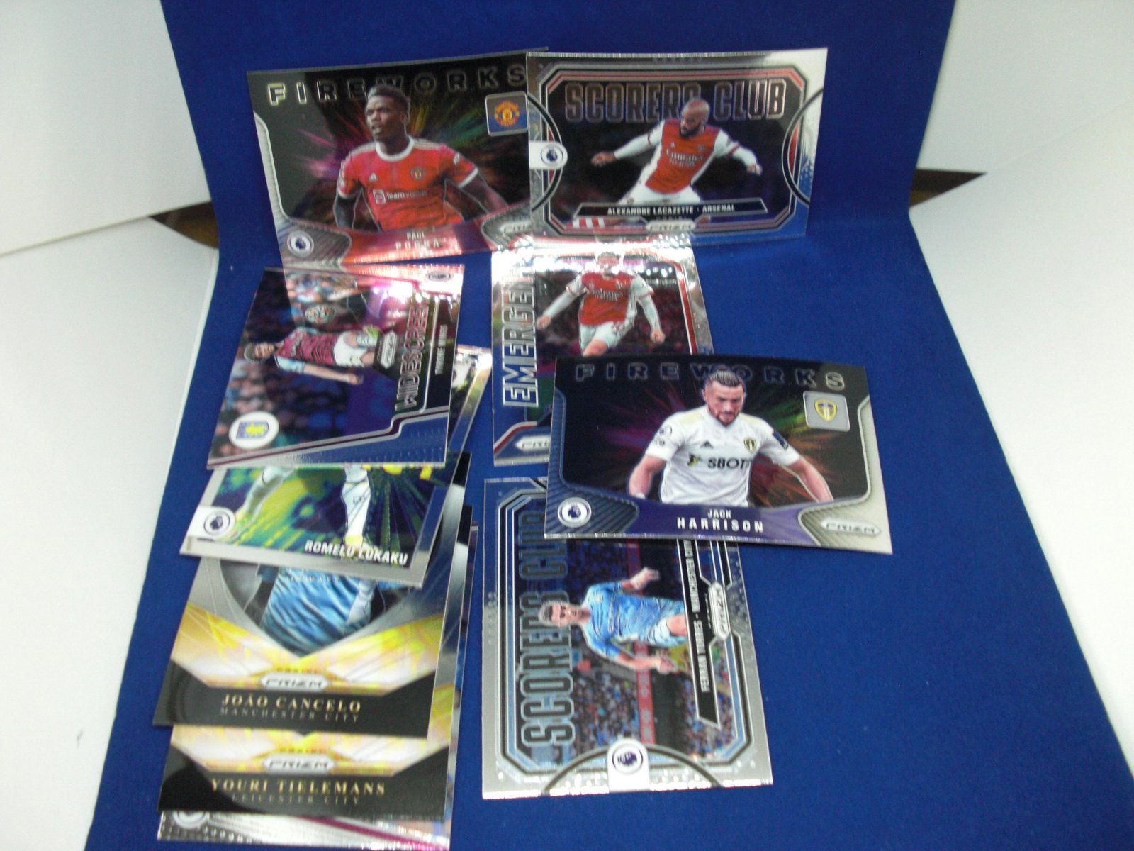 lot of 10 soccer cards: soccer lot